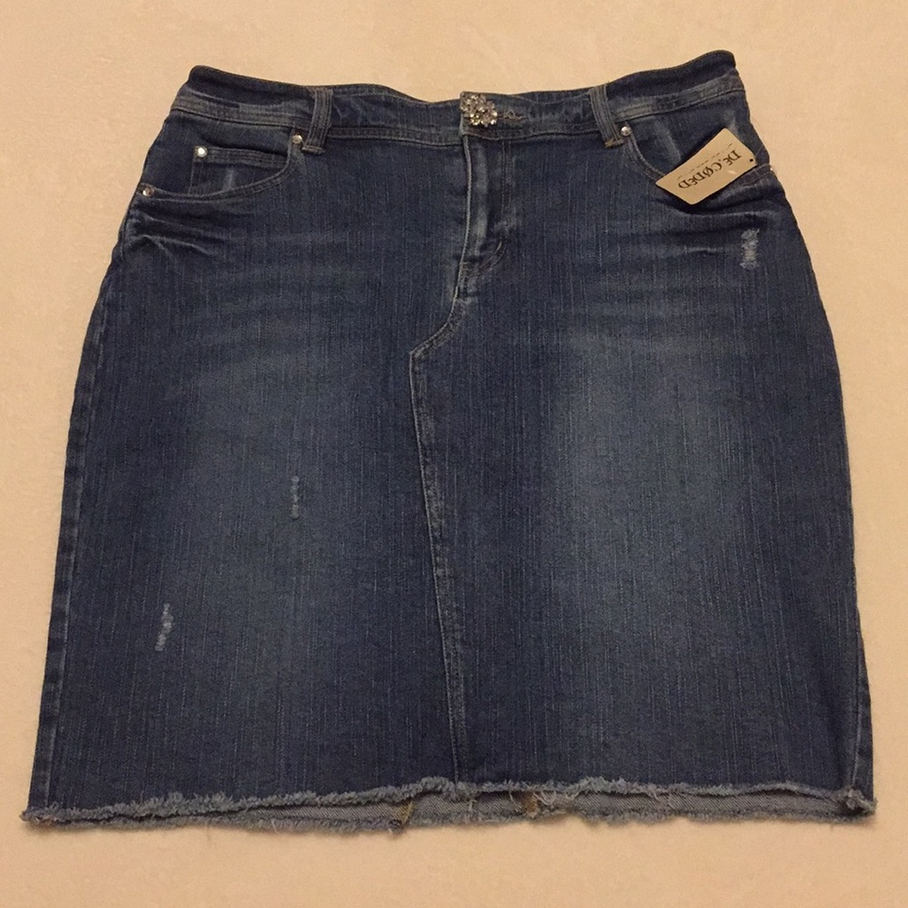 NWT Decoded Jean skirt